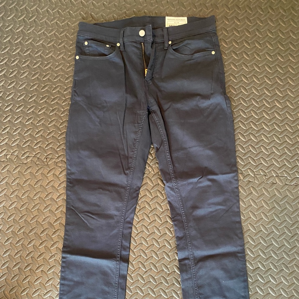 Banana Republic Traveler slim fit pants
